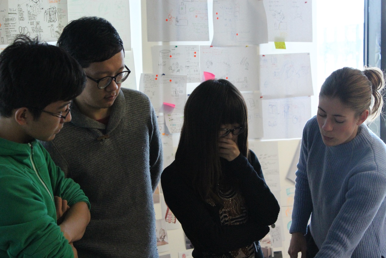 C:\Documents and Settings\Administrator\妗岄潰\12.25涓撻锛氬悓娴庘€擪olding鑱斿悎宸ヤ綔鍧奬.jpg
